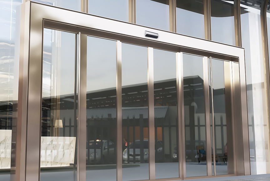 I sensori automatici per porte girevoli possono essere integrati con il controllo degli accessi degli edifici o con i sistemi di sicurezza? 